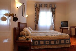 Triple Room | 1 bedroom, Egyptian cotton sheets, premium bedding, in-room safe - Continental (Tangier)
