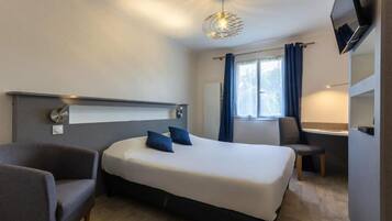 Superior-Doppelzimmer | Individuell dekoriert, individuell eingerichtet, Schreibtisch