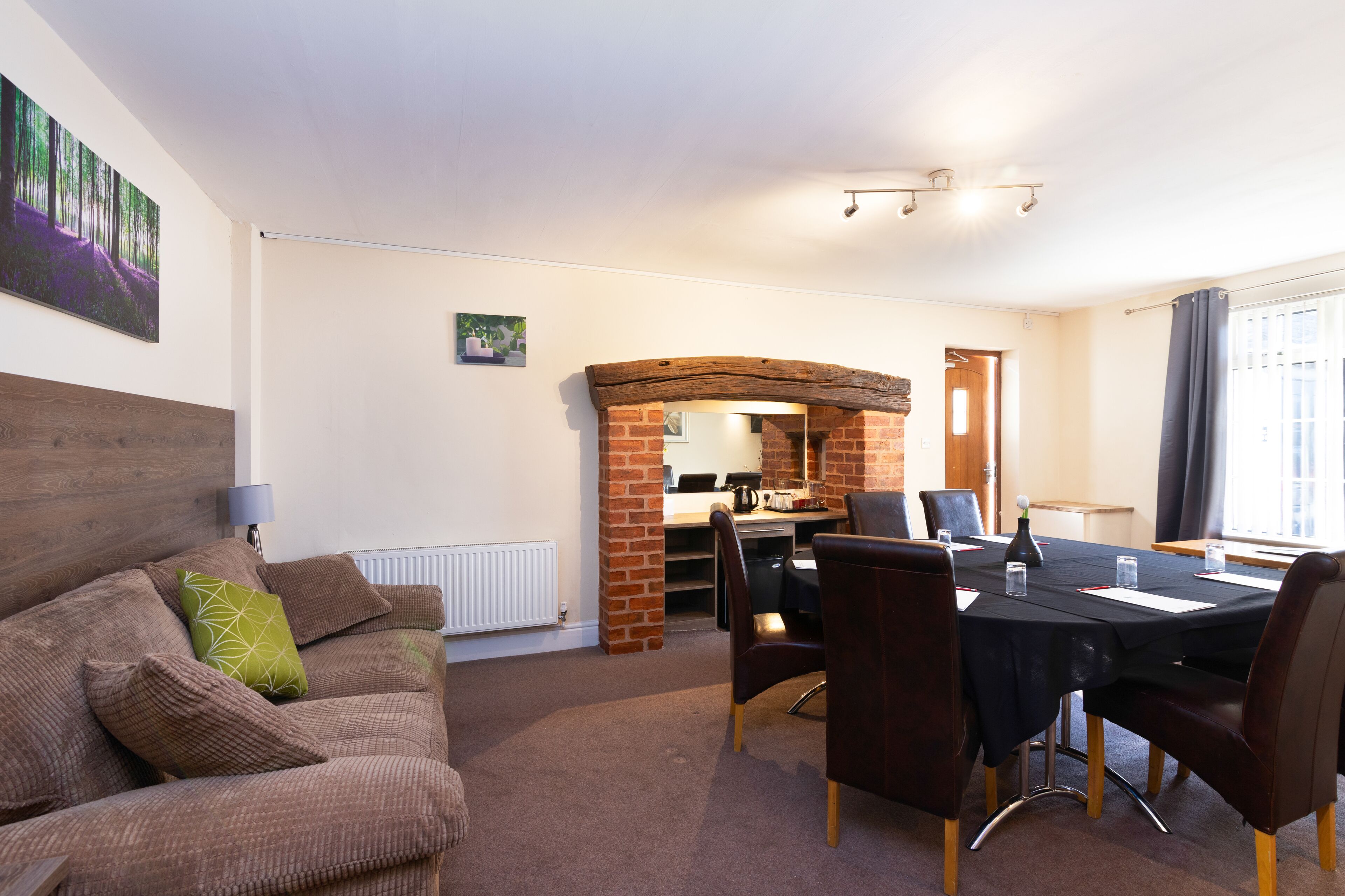 Photo - The Limes Country Lodge Hotel