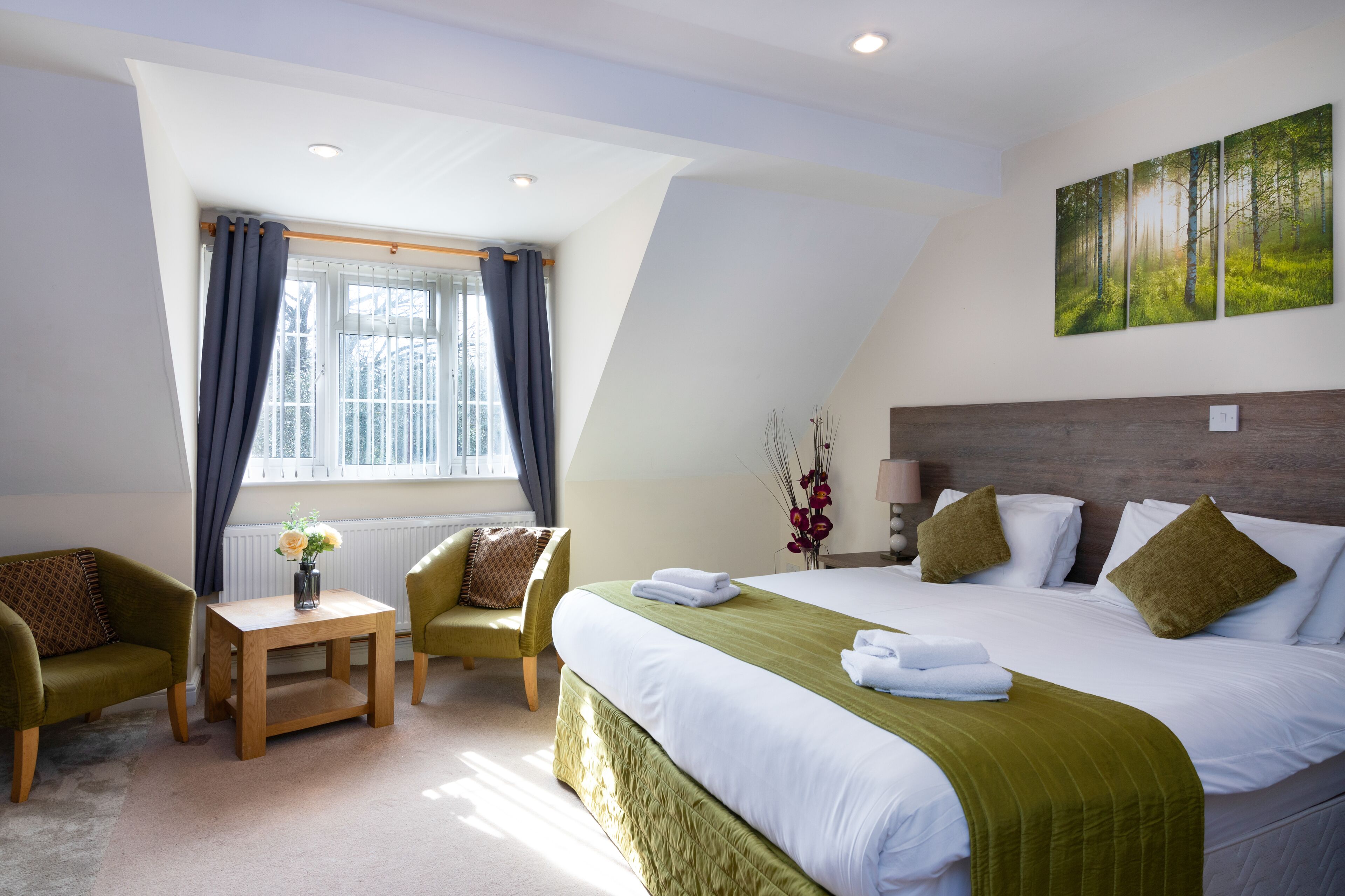 Photo - The Limes Country Lodge Hotel & Admiral Restaurant