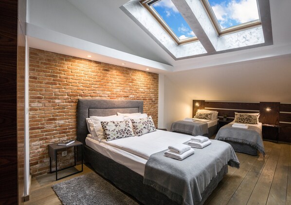 Penthouse, 2 Bedrooms, 2 Bathrooms (for 8 people, Biskupia Street) | Individually decorated, individually furnished, iron/ironing board