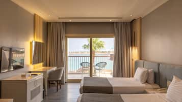 Crystal Jacuzzi Suite (Posh Club)