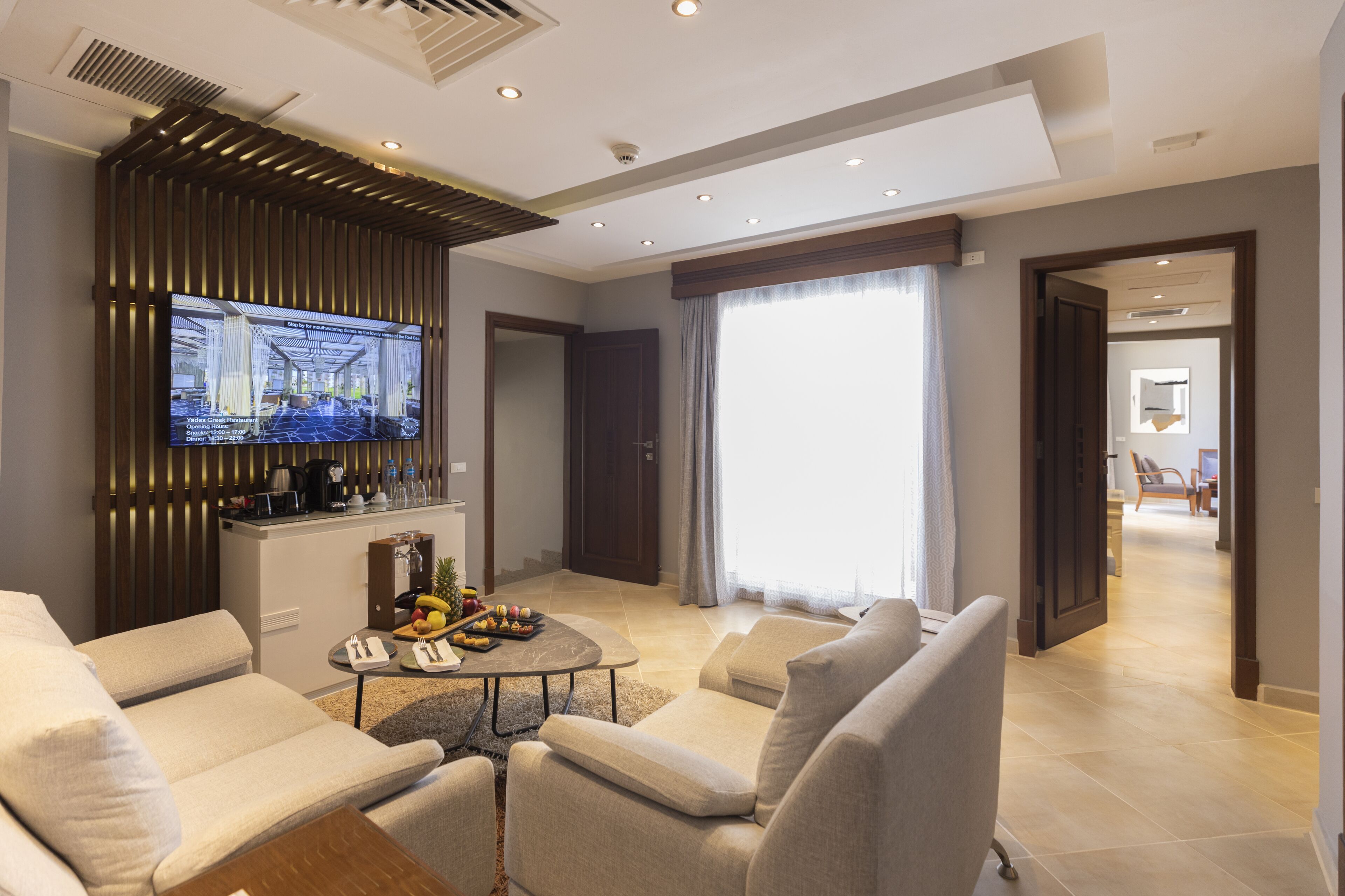 jacuzzi suite, sea view (posh club) | living area | 40-inch lcd tv with satellite channels, tv, ping pong