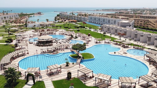 SUNRISE Crystal Bay Resort - Grand Select