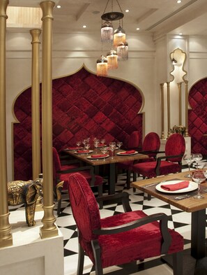 6 restaurants; breakfast, lunch and dinner served  - SUNRISE Crystal Bay Resort - Grand Select (Hurghada)