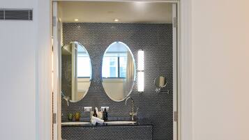 Loft Suite | Bathroom | Eco-friendly toiletries, hair dryer, bathrobes, slippers