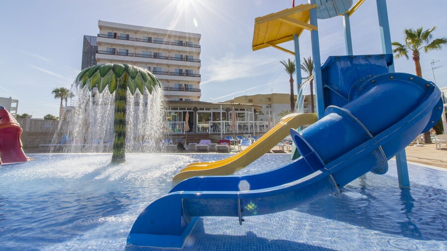 卡里比伊维萨酒店