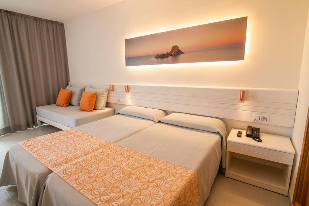 Comfort-Doppelzimmer, Balkon | Zimmersafe, Schreibtisch, Verdunkelungsvorhänge, Bügeleisen/Bügelbrett