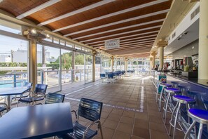 Bar (on property) - Hotel Caribe Ibiza (Santa Eulalia del Rio)