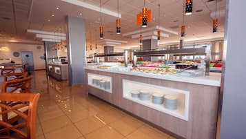 Frühstück, Mittagessen und Abendessen