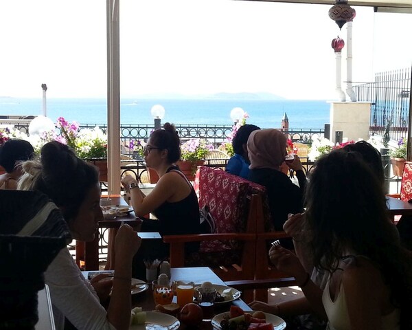 Big Apple Hotel - Cihangir