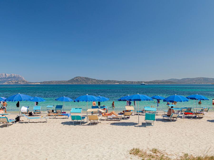 Beach nearby, sun-loungers, beach umbrellas, snorkelling