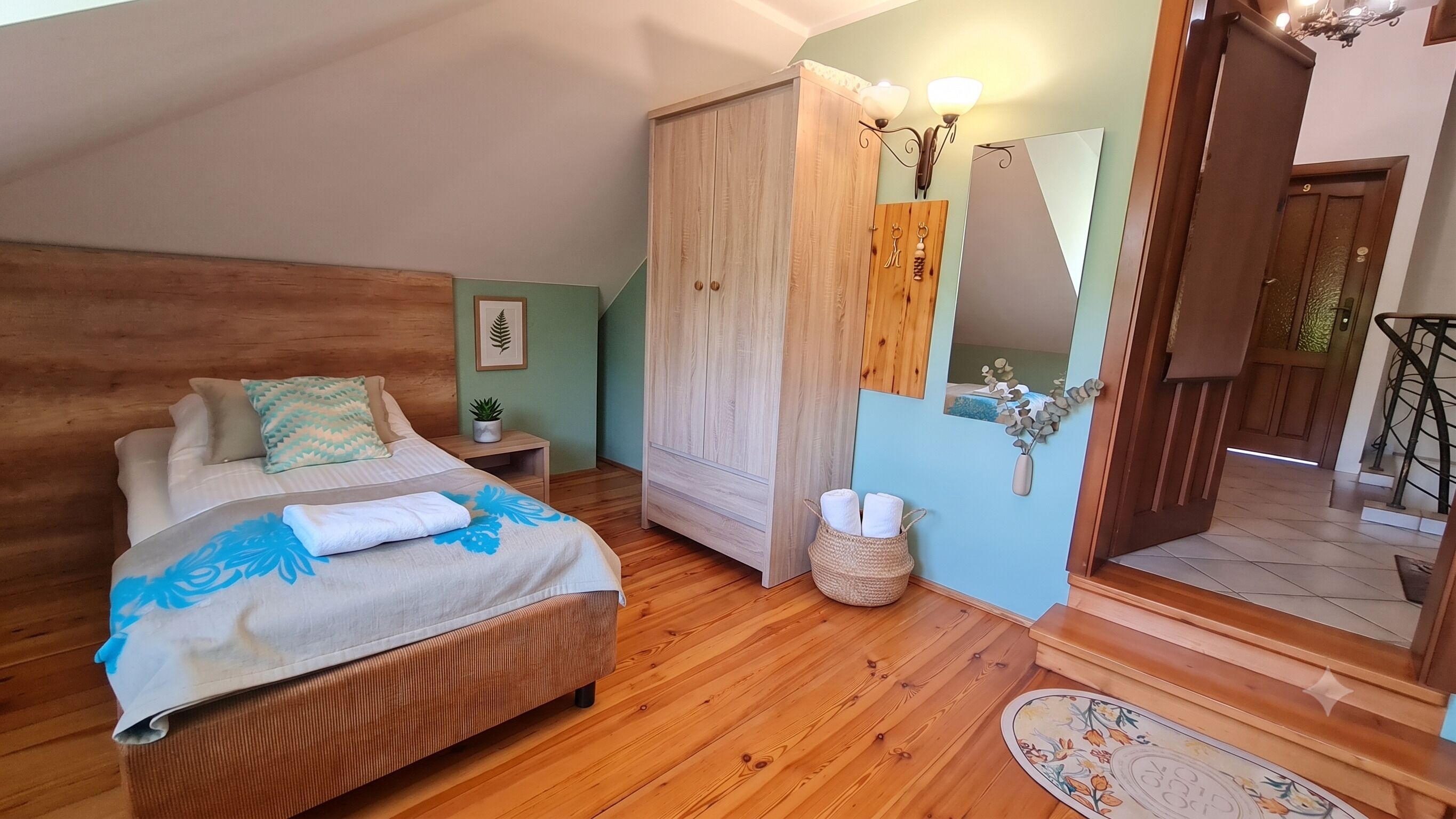 Single Room | Iron/ironing board, free WiFi, bed sheets