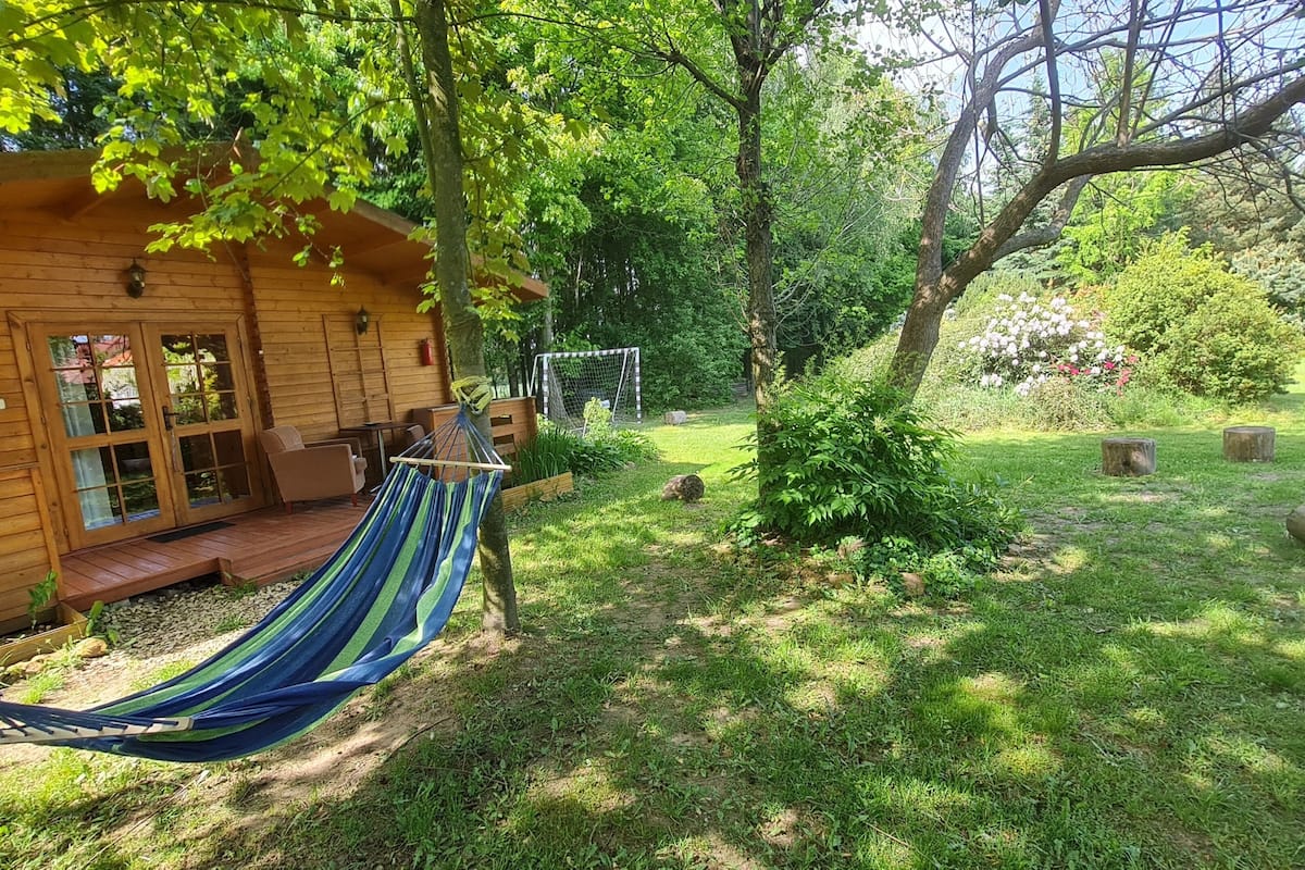 Cabaña Confort, vistas al jardín | Ropa de cama de alta calidad, tabla de planchar con plancha, wifi gratis