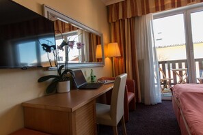 Pillowtop beds, desk, iron/ironing board, rollaway beds - Landgasthof Hotel Kreuzwirt (Engerwitzdorf)