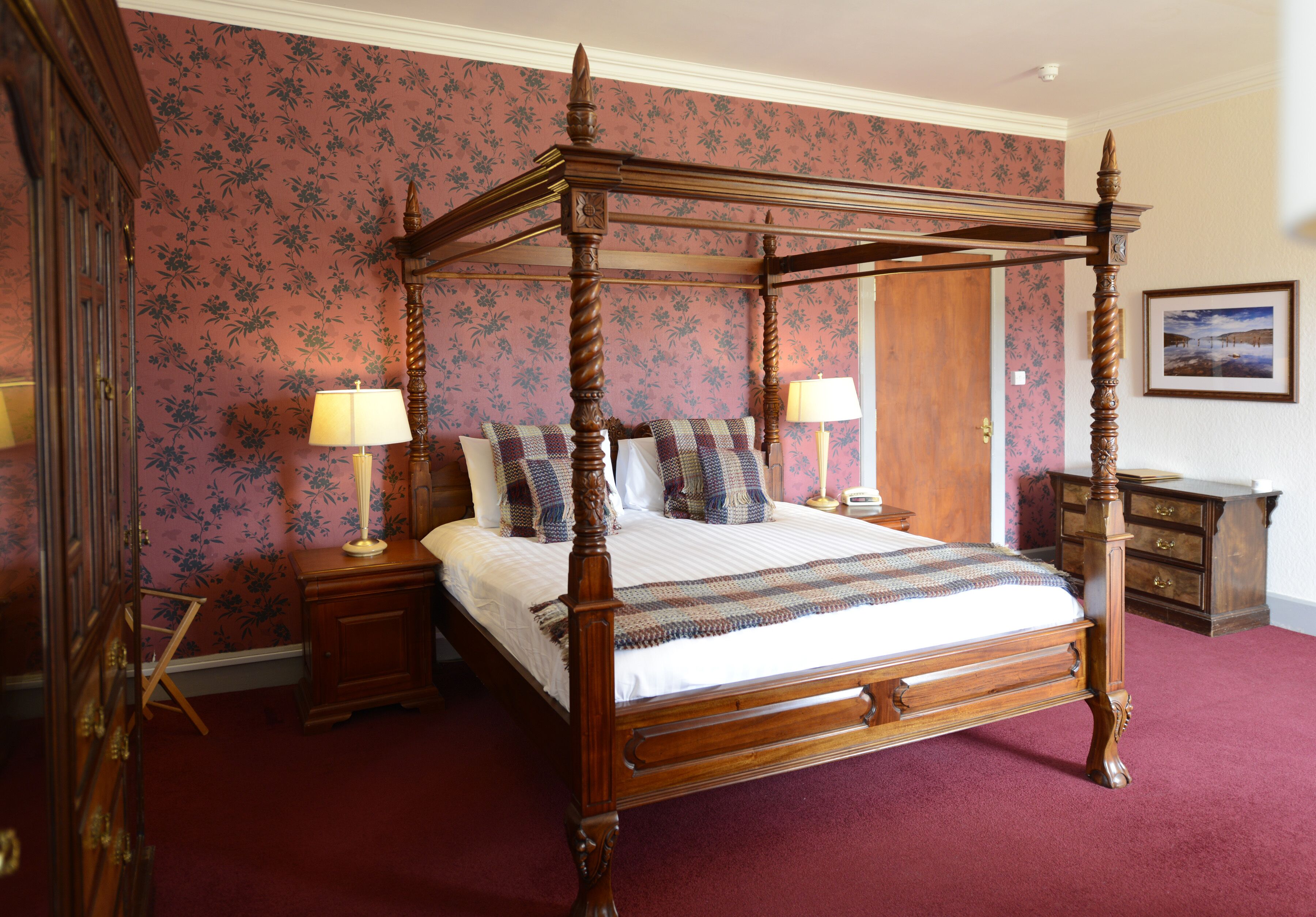 4 poster double room with loch view | egyptian cotton sheets, premium bedding, pillow-top beds