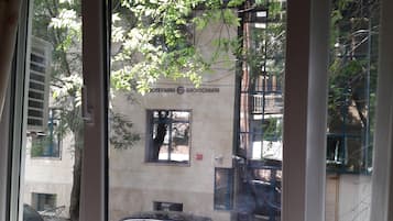 Chambre Familiale | Vue sur la ville