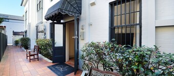 Avoca Randwick by Sydney Lodges