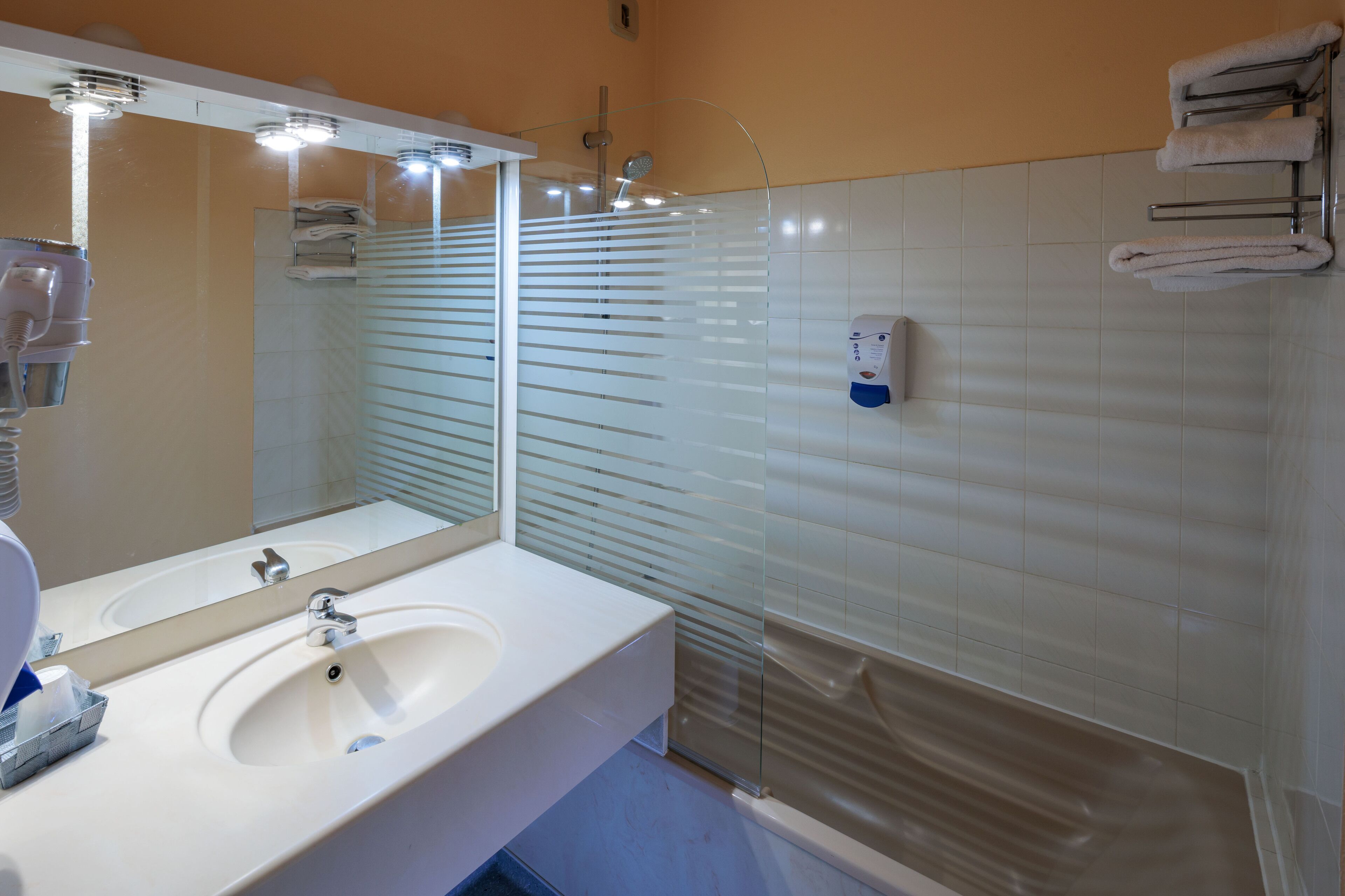 Foto - Logis Hotel Noemys Brive - Restaurant Le Teinchurier