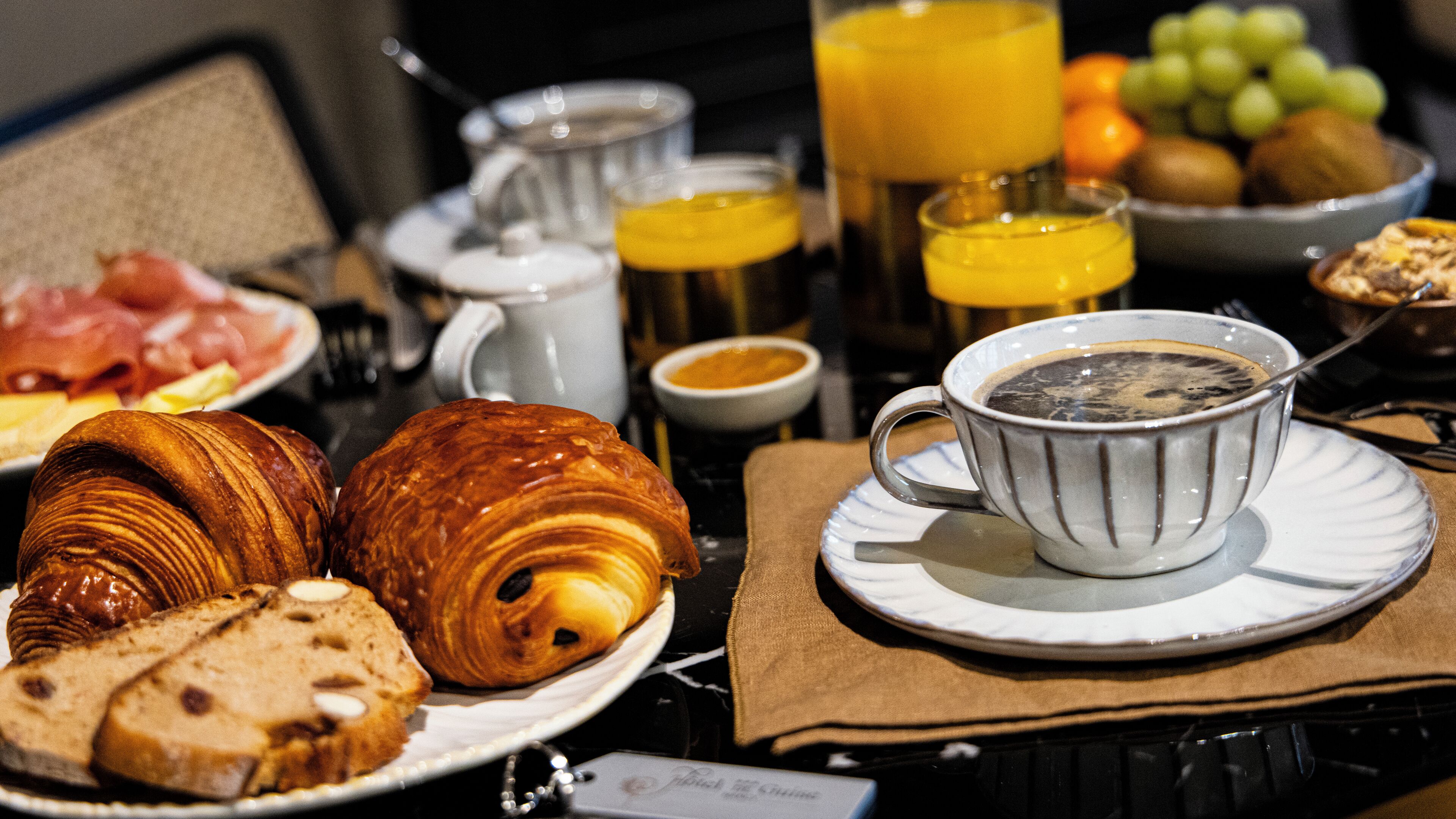 daily continental breakfast (eur 17 per person)