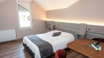 Double Room | Individually decorated, desk, blackout drapes, free WiFi