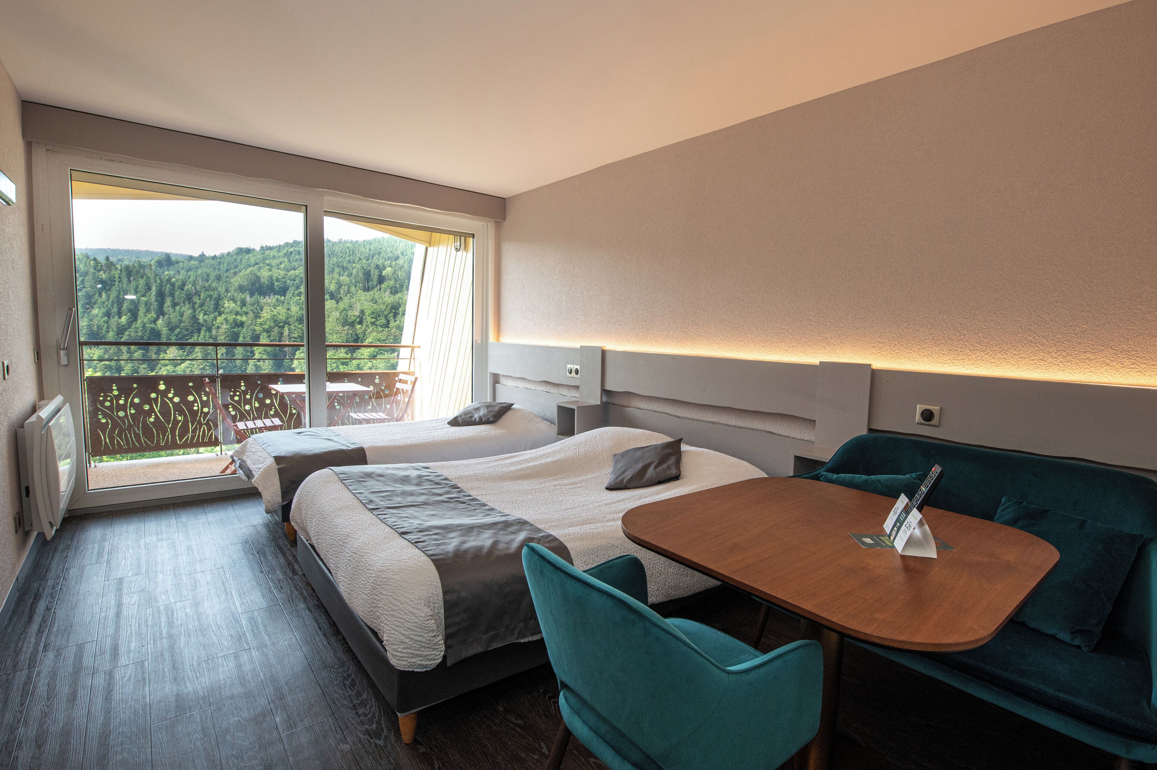 Individually decorated, desk, blackout drapes, free WiFi