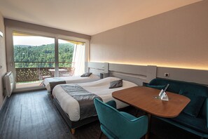 Panoramic Triple Room, Balcony | Individually decorated, desk, blackout drapes, free WiFi