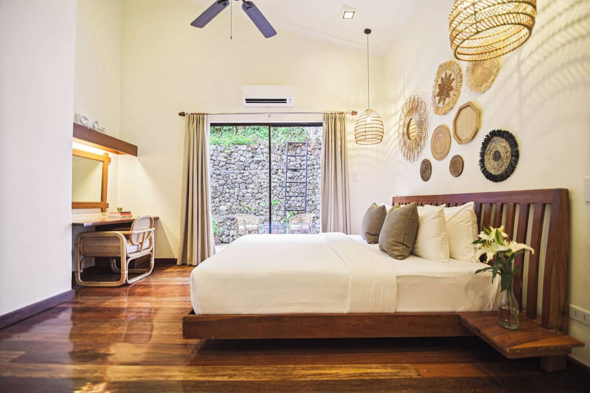 penthouse suite | 2 bedrooms, minibar, in-room safe, desk