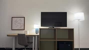 Desk, laptop workspace, iron/ironing board, free WiFi