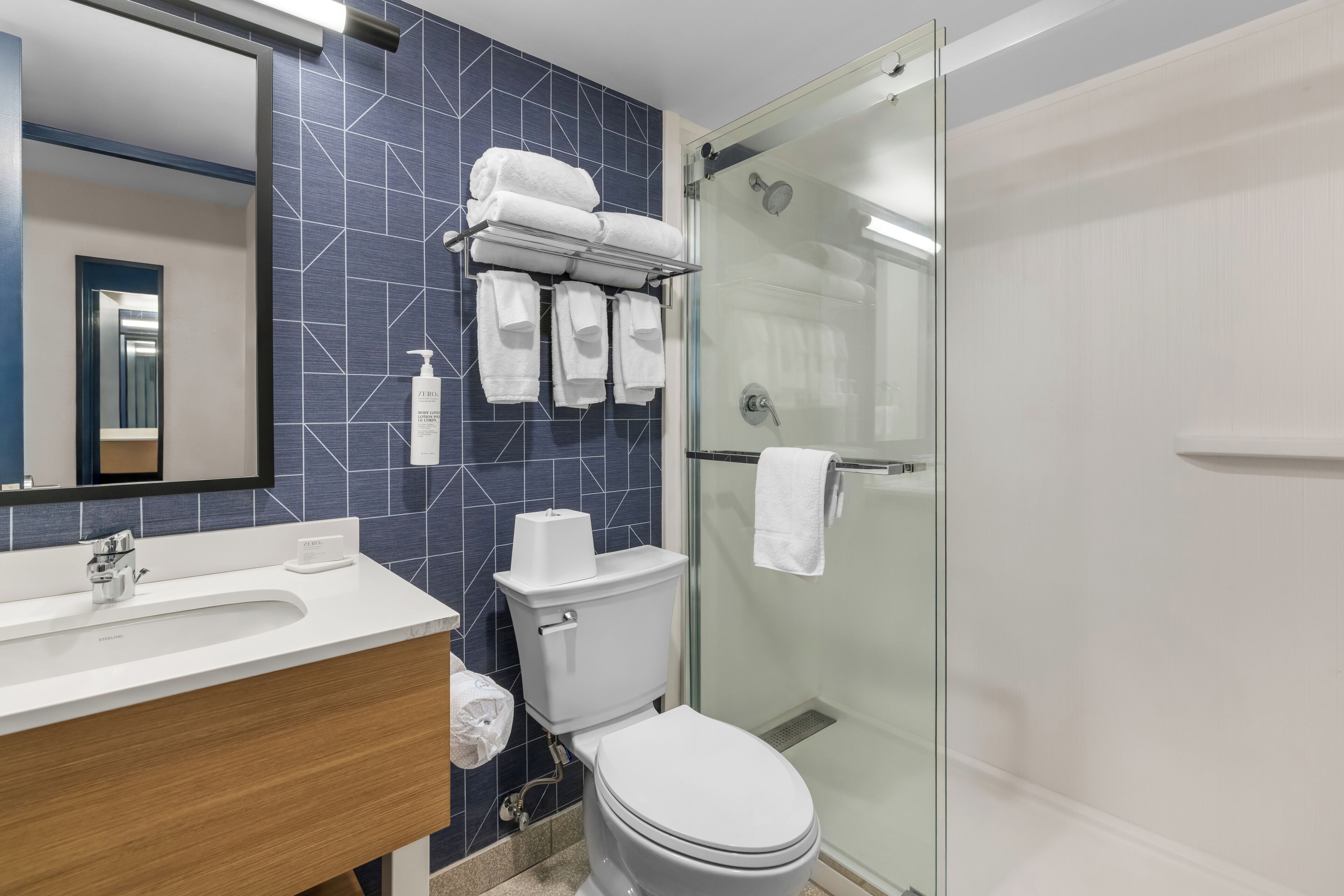 Shower, free toiletries, hair dryer, towels