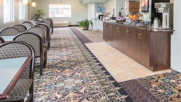 Free daily continental breakfast