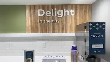 فطور أوروبي مجانًا يوميًا