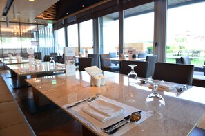 Tägliches Frühstücksbuffet (35000 KRW pro Person)