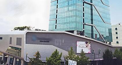Harbor Park Hotel