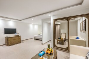 Junior Suite | Free minibar items, in-room safe, individually decorated
