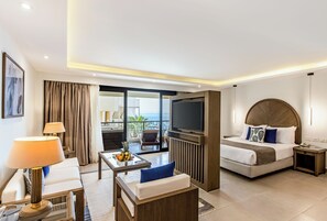Premium Jacuzzi Suite | 免費迷你吧物品、客房內保險箱、獨特裝潢、布置獨特
