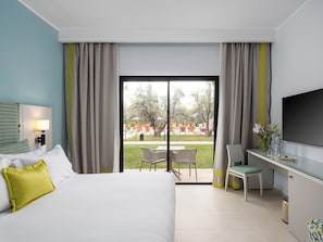 Standard Room, Pool View