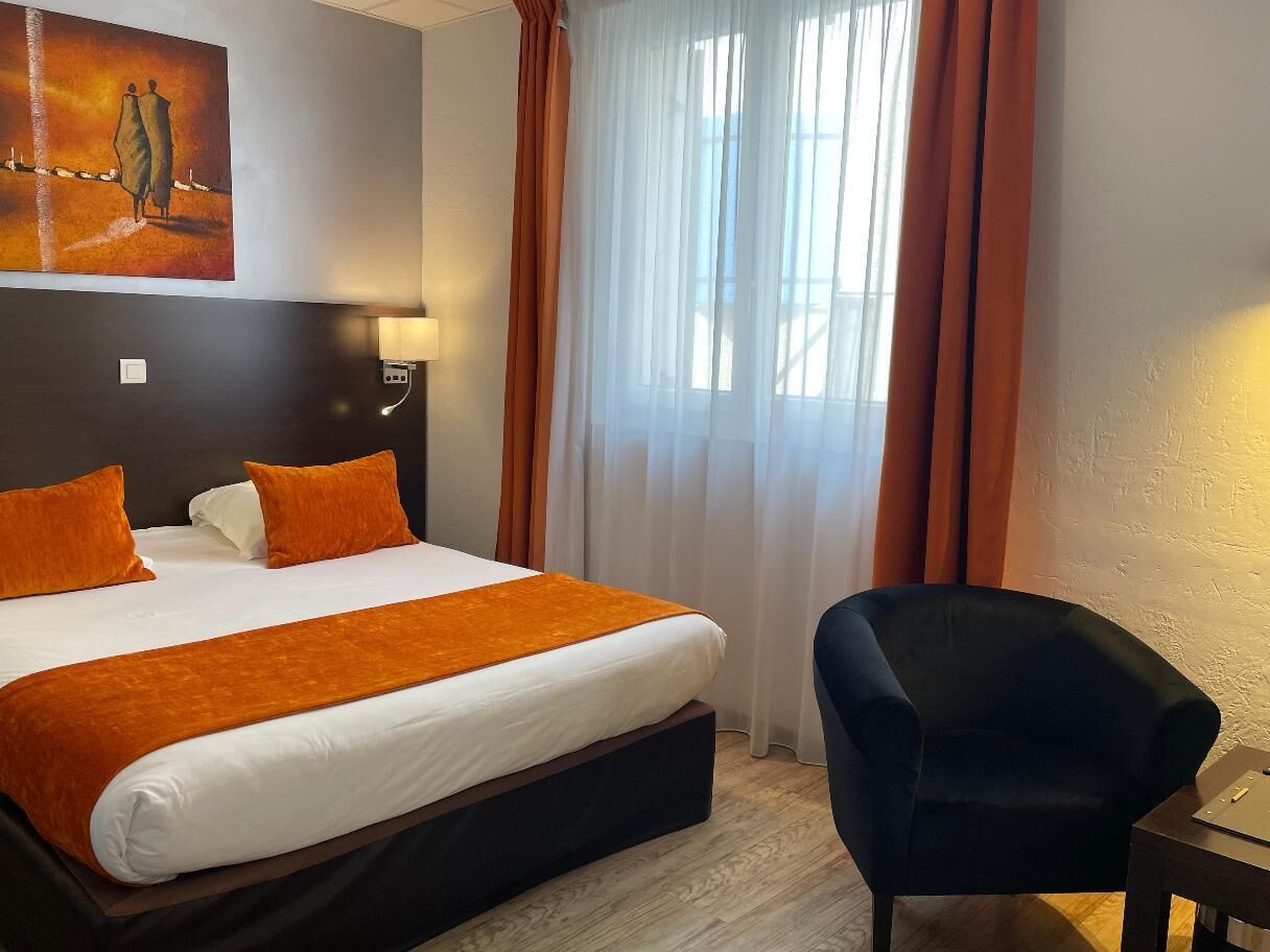 superior room | premium bedding, minibar, in-room safe, desk