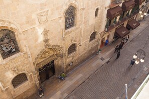 Double Room, Private Bathroom | In-room safe, desk, iron/ironing board, free cribs/infant beds - Hostal Fernando (Barcelona)