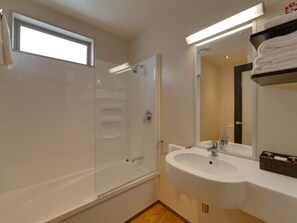 Two Bedroom Apartment (Downstairs) | Bathroom | Hair dryer, towels, soap, shampoo - Boulcott Lodge (Lower Hutt)