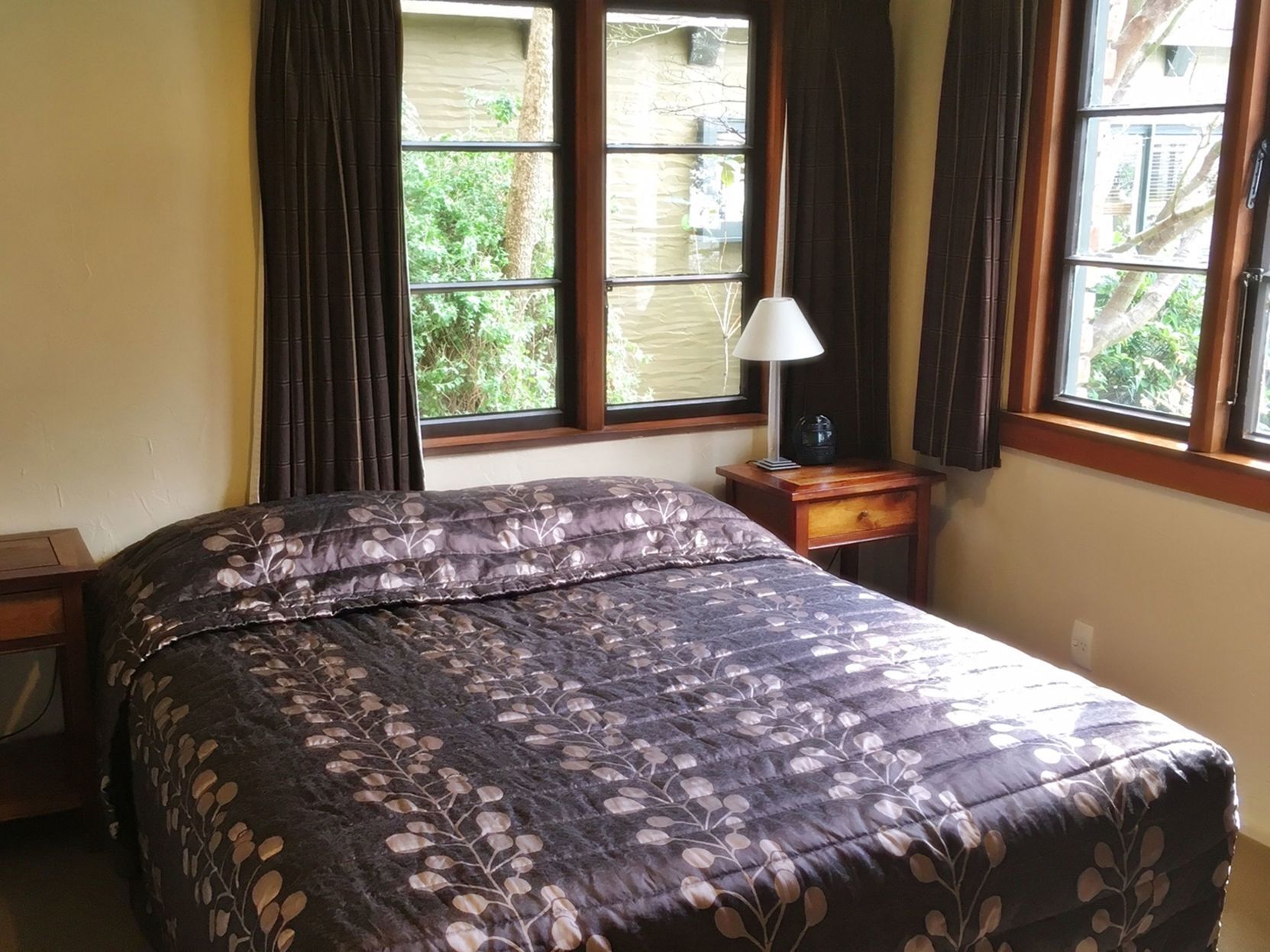 Free cribs/infant beds, free WiFi, bed sheets