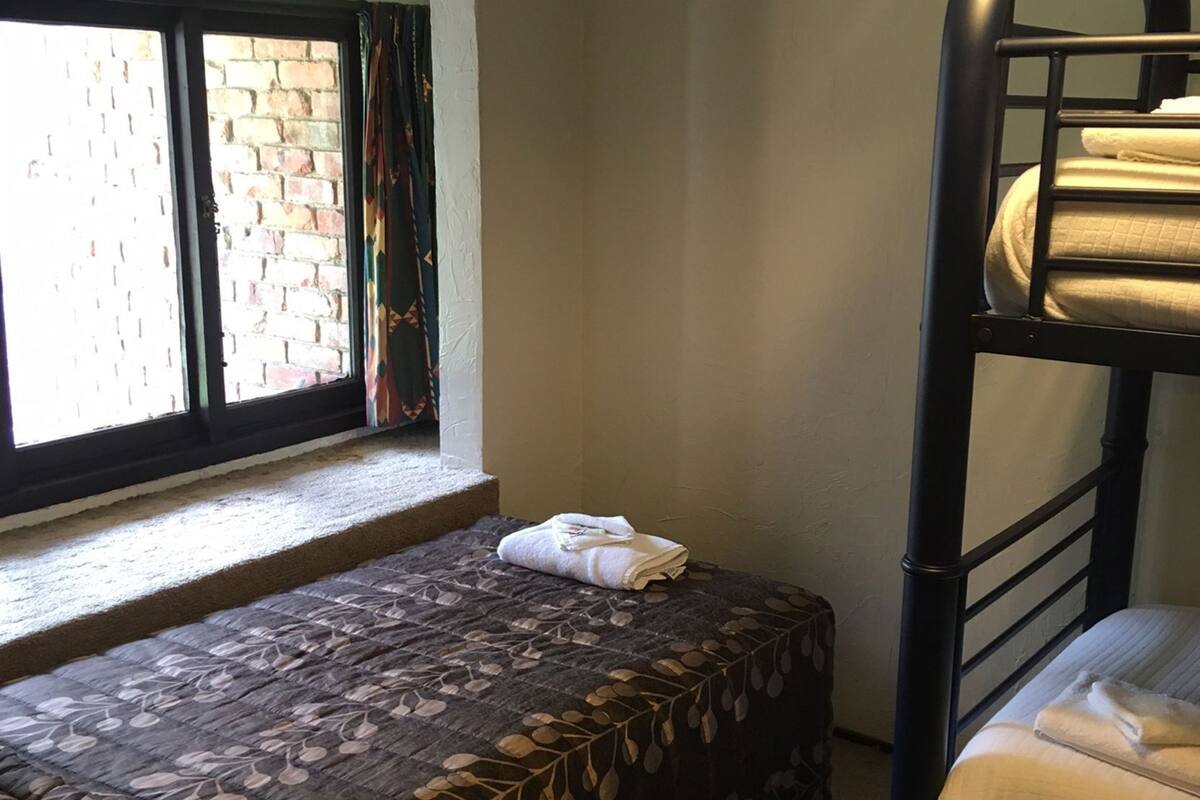 Free cribs/infant beds, free WiFi, bed sheets