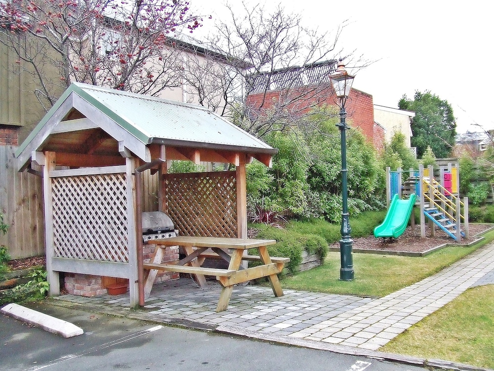 Woodlands Motels and Apartments by null