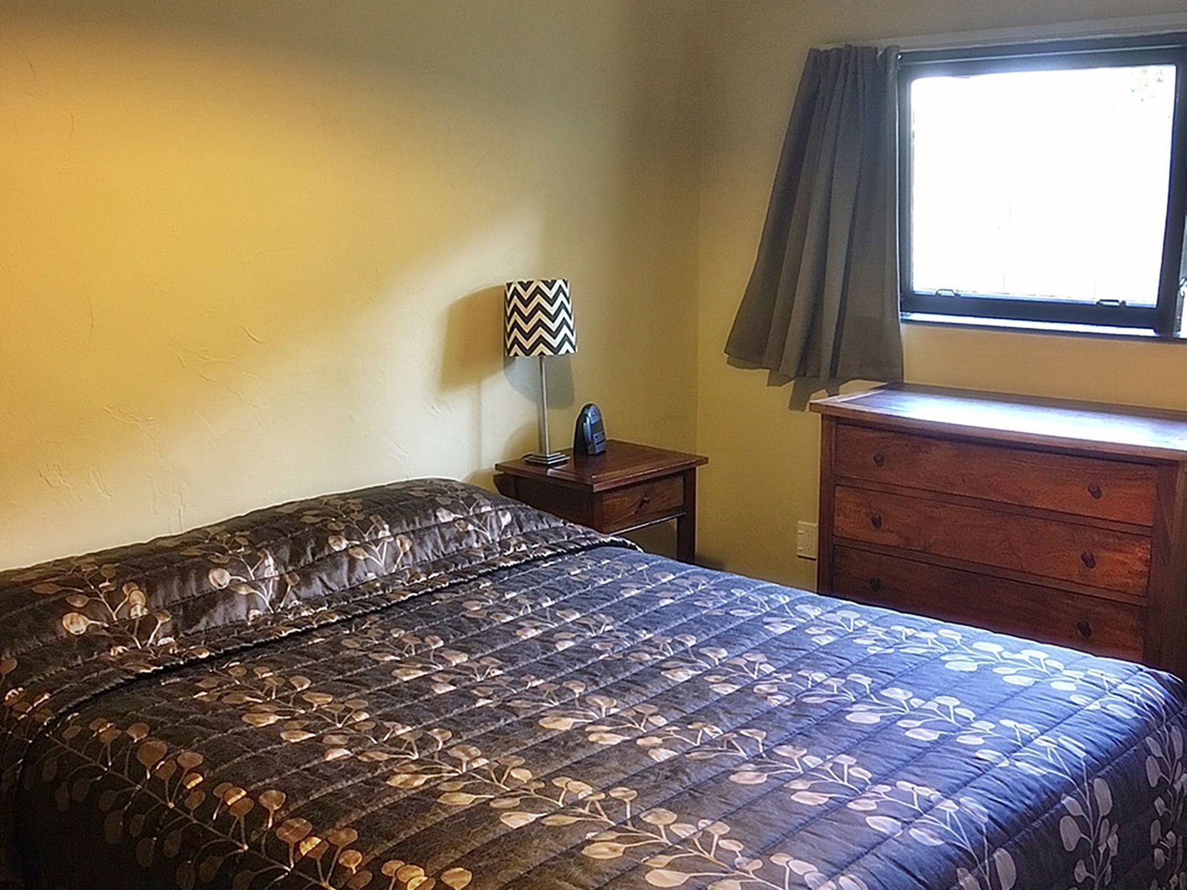 Free cribs/infant beds, free WiFi, bed sheets