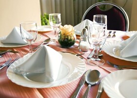 Breakfast, lunch and dinner served