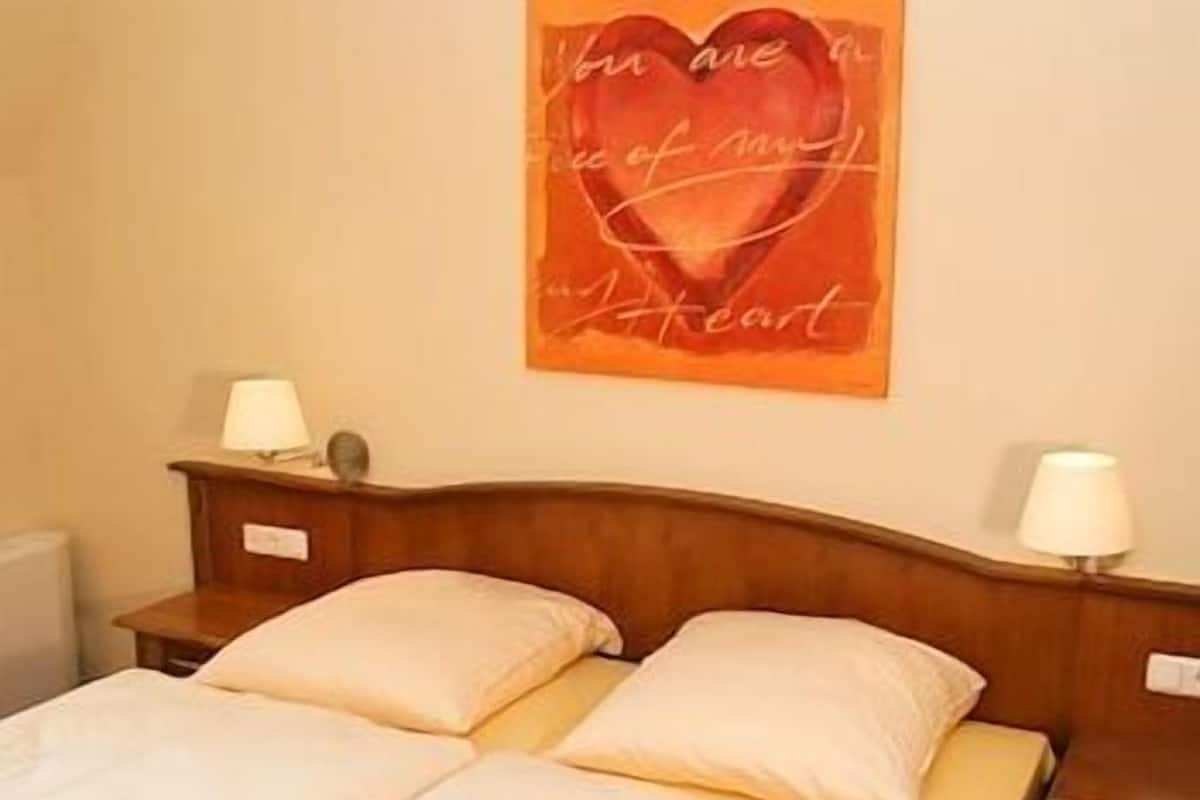 Individueel gemeubileerd, een bureau, extra bedden, gratis wifi