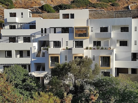 Luxury Double Room | Exterior. Amorani Studios