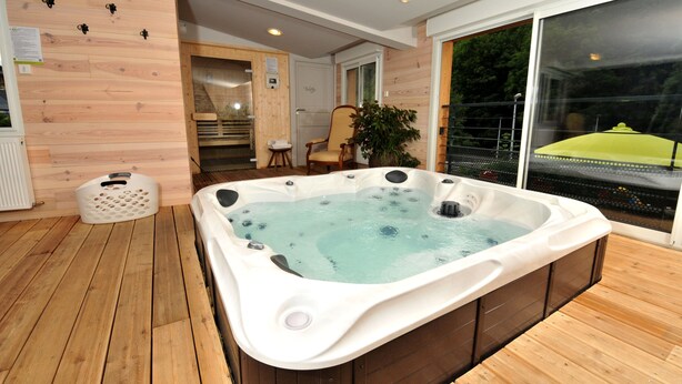 室內 Spa 池