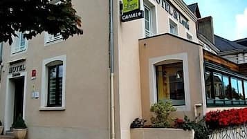 Bagian depan properti