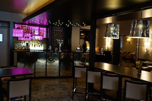 Bar (on property) - Le Mouton Blanc (Cambrai)